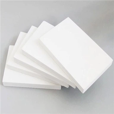 لوحات الإعلانات البلاستيكية