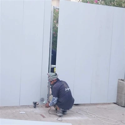 سياج من البلاستيك PVC